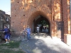 W bramie wieży kościelnej w Golubiu